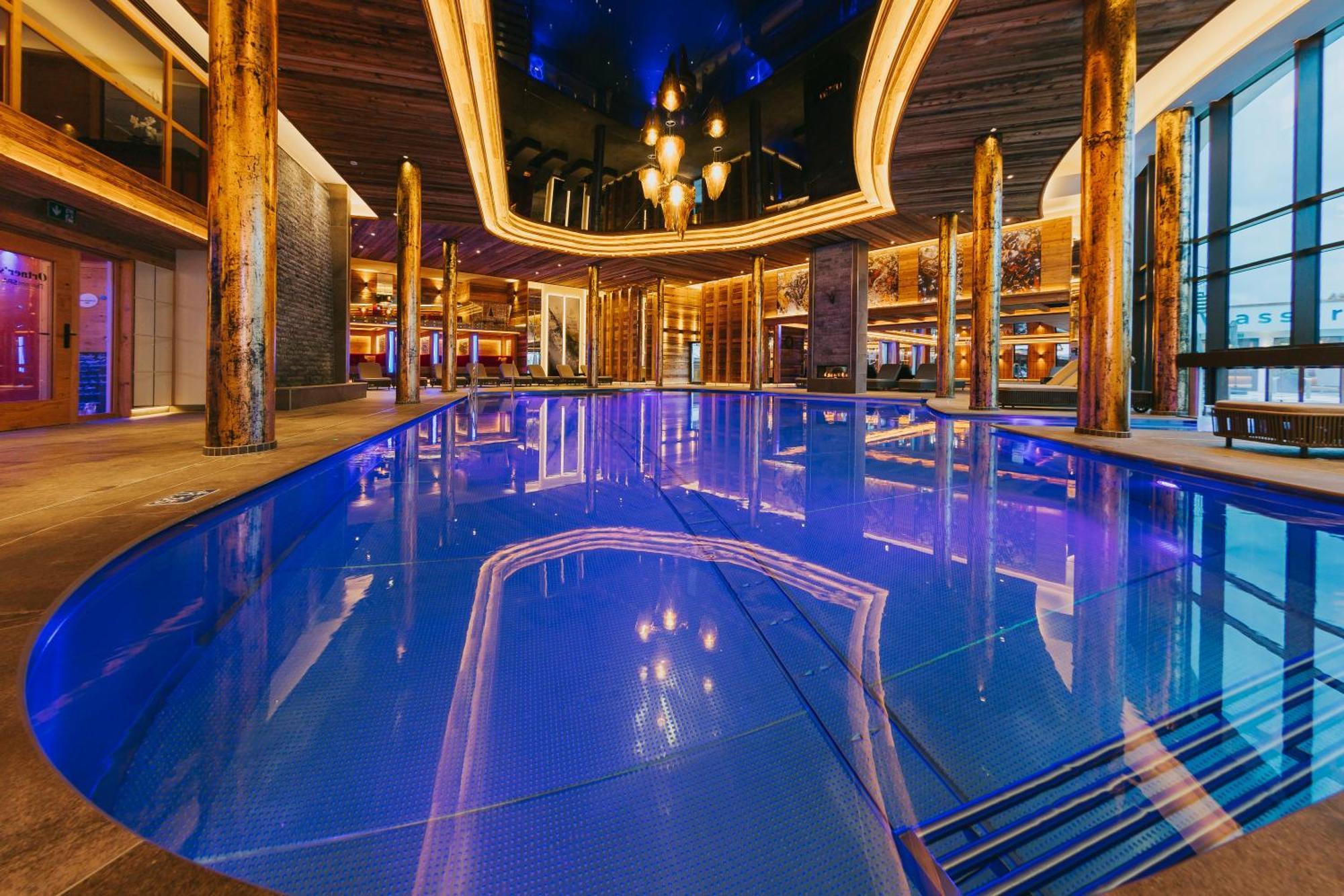 Ortner'S Resort Bad Fussing Ngoại thất bức ảnh The pool at the Aqua Dome